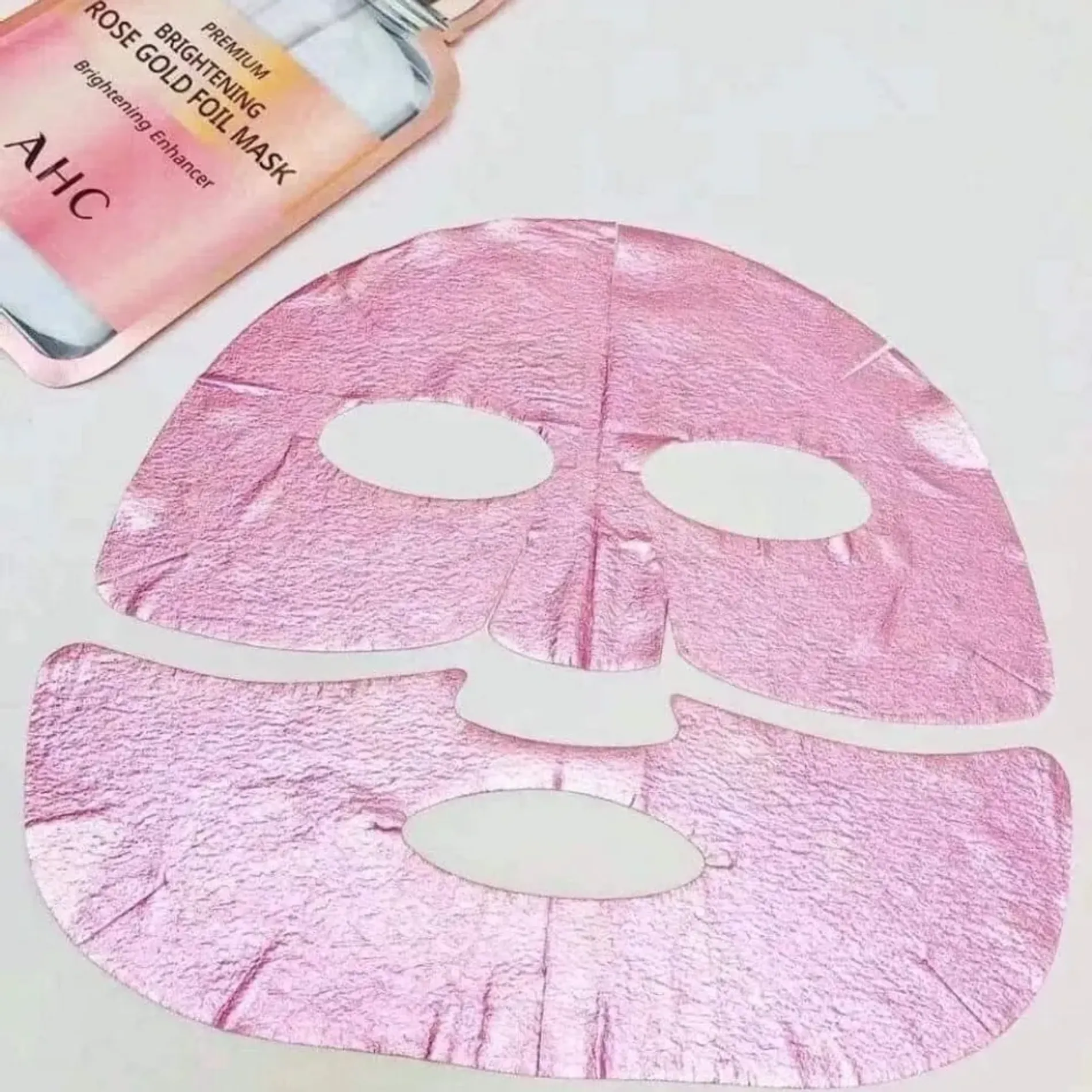 mat-na-vang-ahc-premium-brightening-rose-gold-foil-mask-25g-2