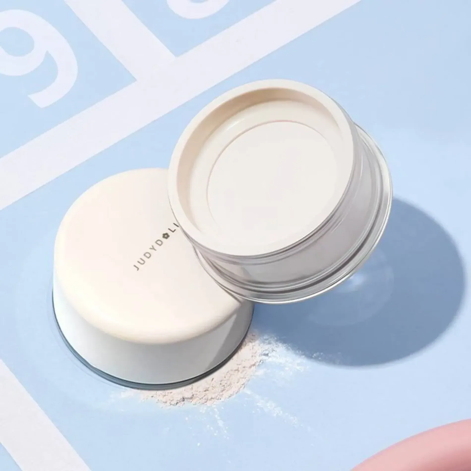 phan-phu-judydoll-kiem-dau-mong-min-blurring-loose-powder-12g-01-4