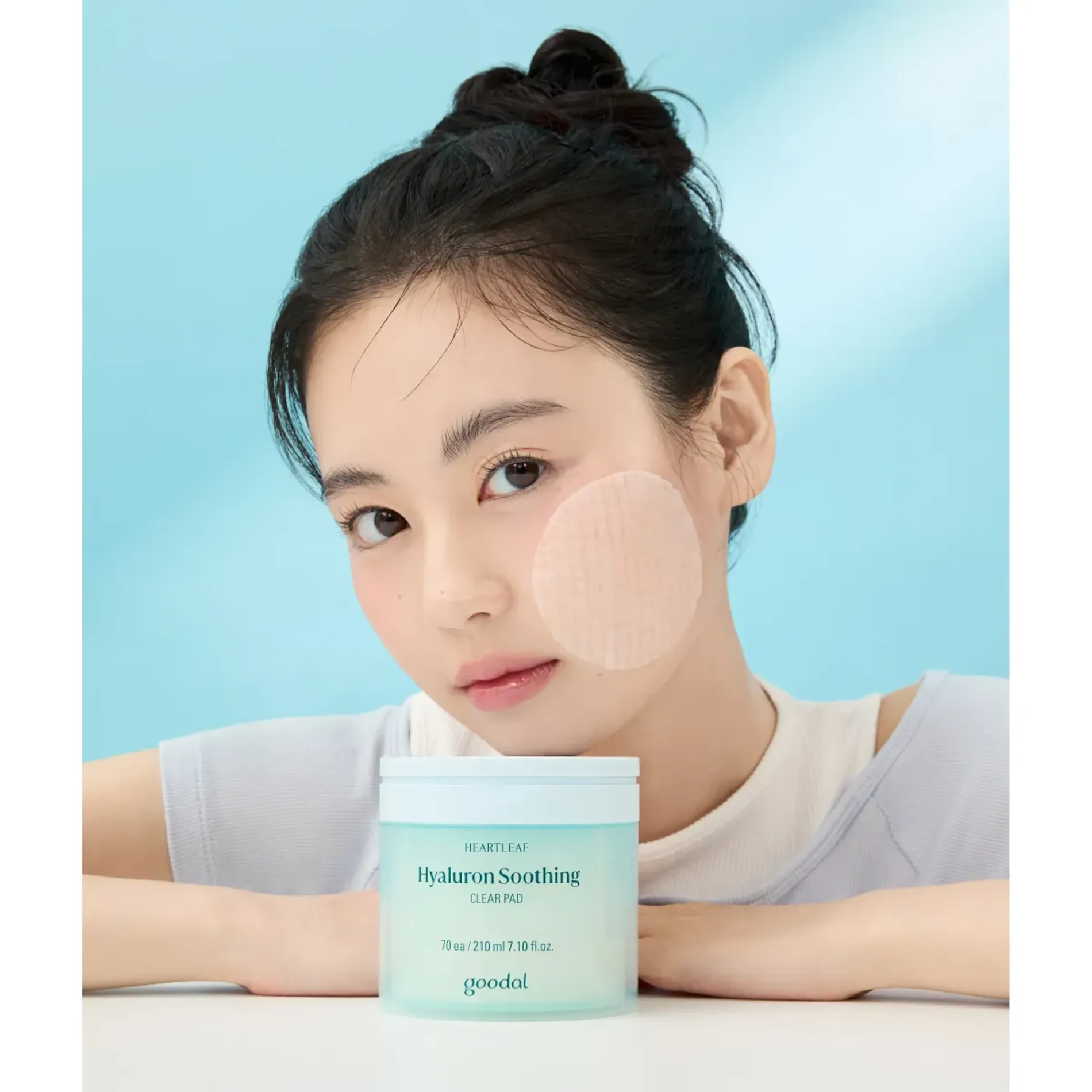 pad-tay-te-bao-chet-goodal-cap-am-houttuynia-cordata-hyaluron-soothing-clear-pad-70-mieng-1