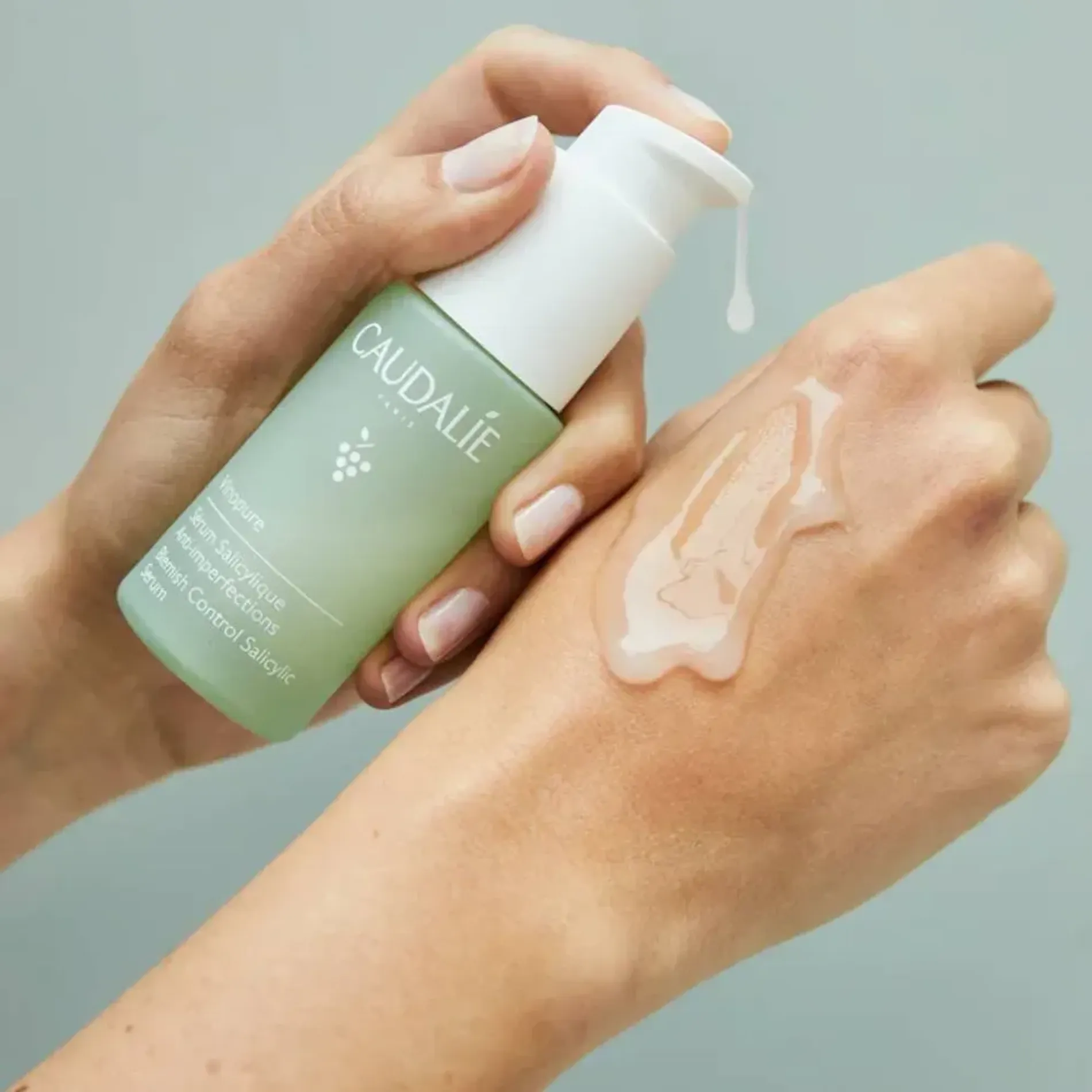 tinh-chat-dieu-tri-mun-caudalie-vinopure-blemish-control-salicylic-serum-30ml-2