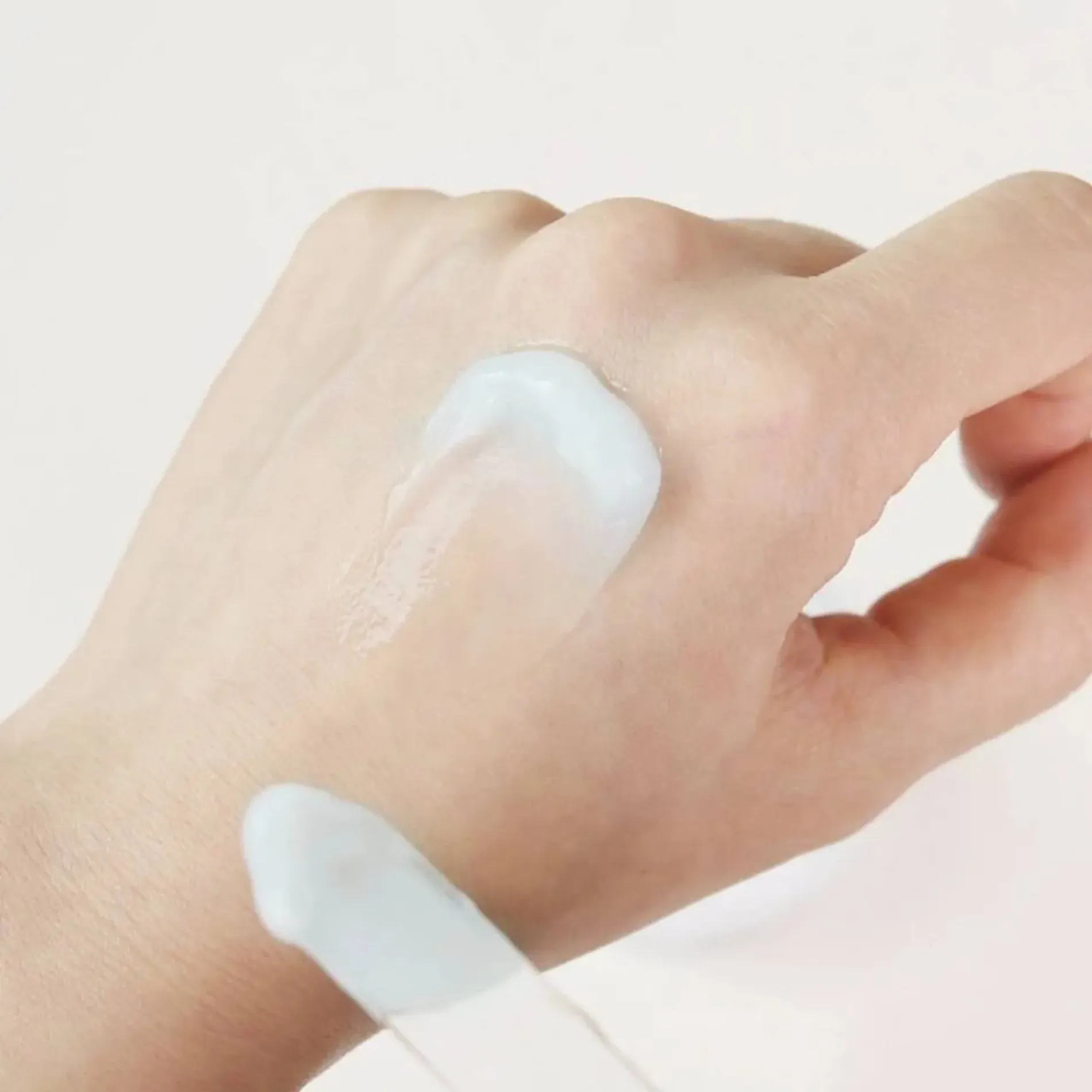 kem-duong-torriden-lam-diu-duong-am-da-dive-in-low-molecular-hyaluronic-acid-soothing-cream-100ml-7