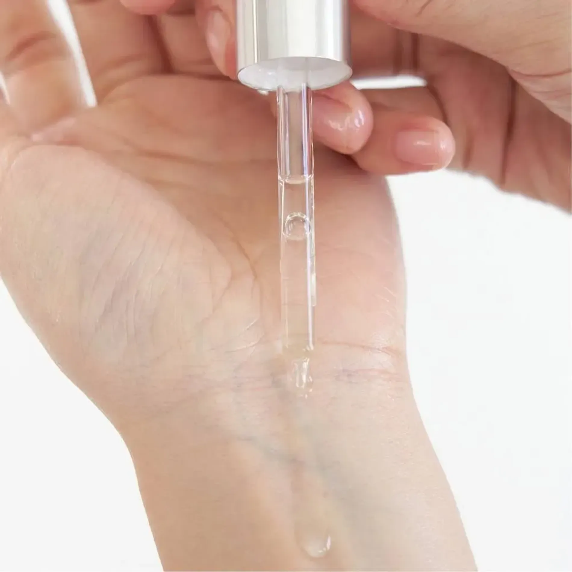 tinh-chat-duong-sang-da-mo-vet-tham-klairs-freshly-juiced-vitamin-drop-35ml-5