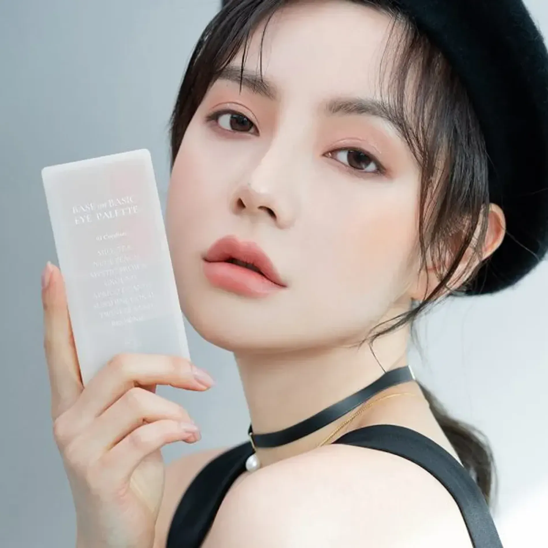 phan-mat-8-o-bom-base-on-basic-eye-palette-01-coralism-12g-7