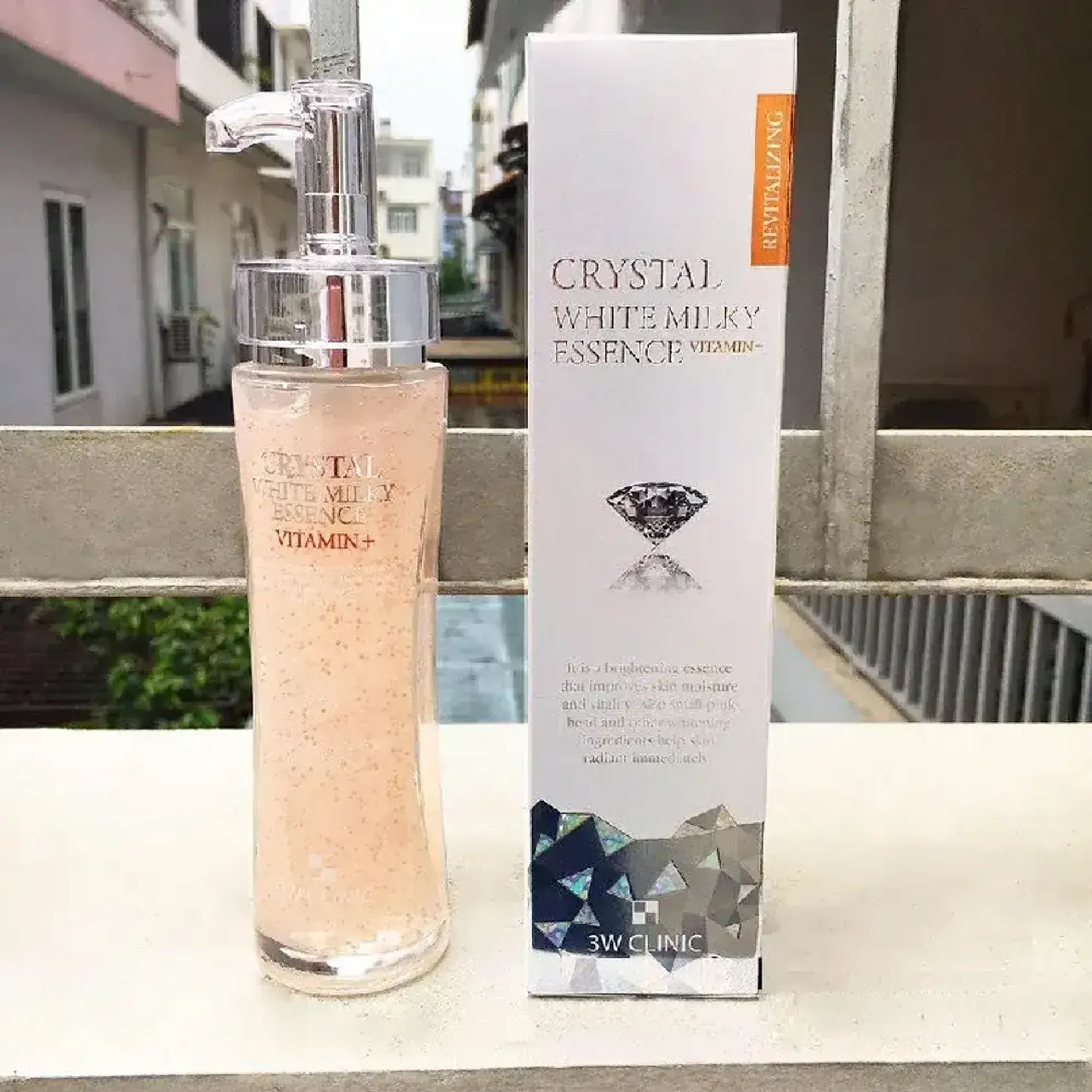 tinh-chat-duong-da-mat-crystal-white-milky-essence-3w-clinic-crystal-white-milky-essence-vitamin-1