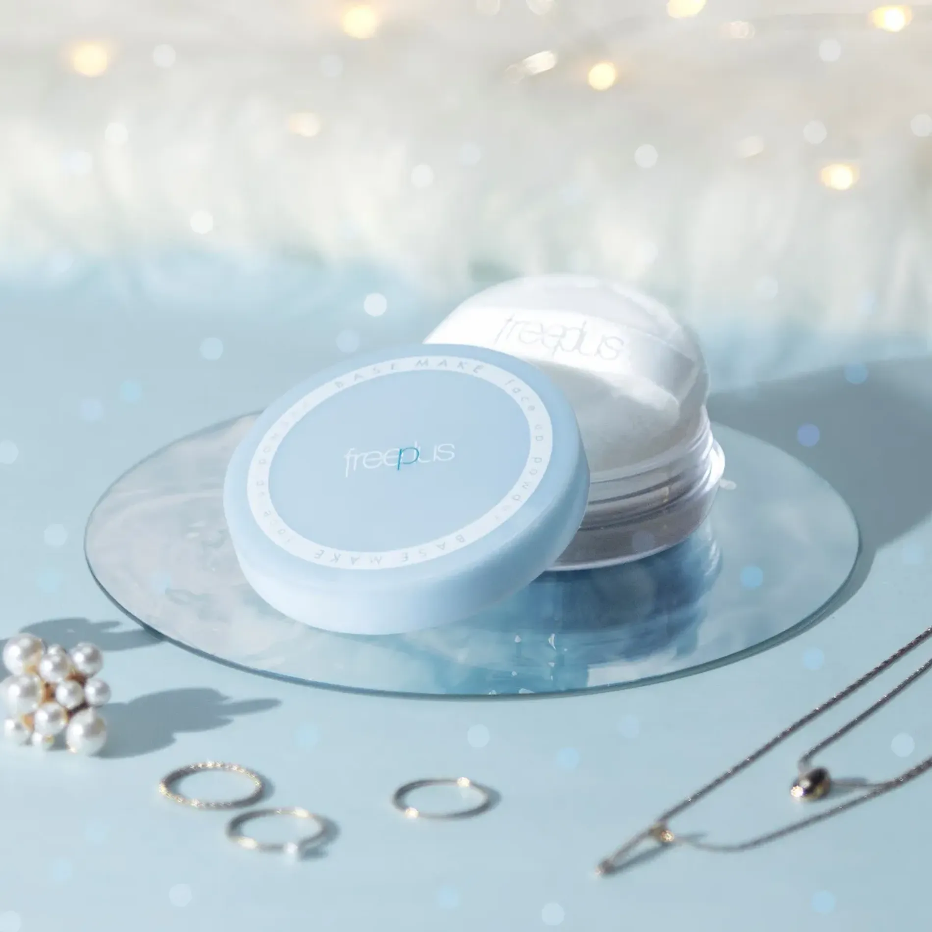 phan-phu-trang-diem-diu-nhe-freeplus-face-up-powder-8g-3