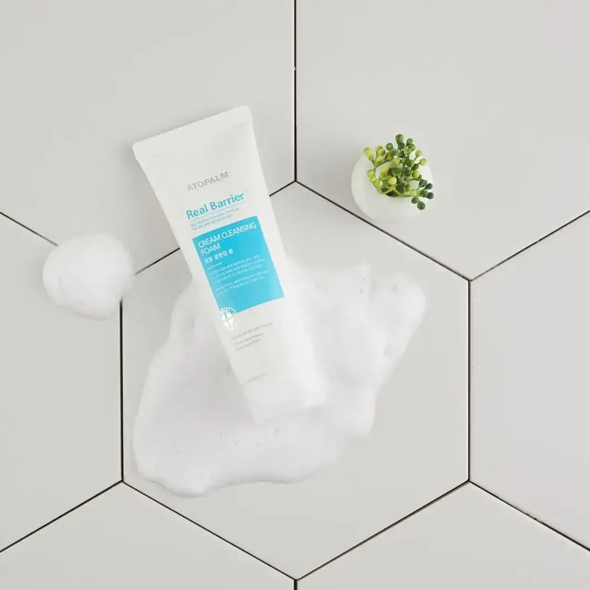sua-rua-mat-real-barrier-cream-cleansing-foam-150g-5