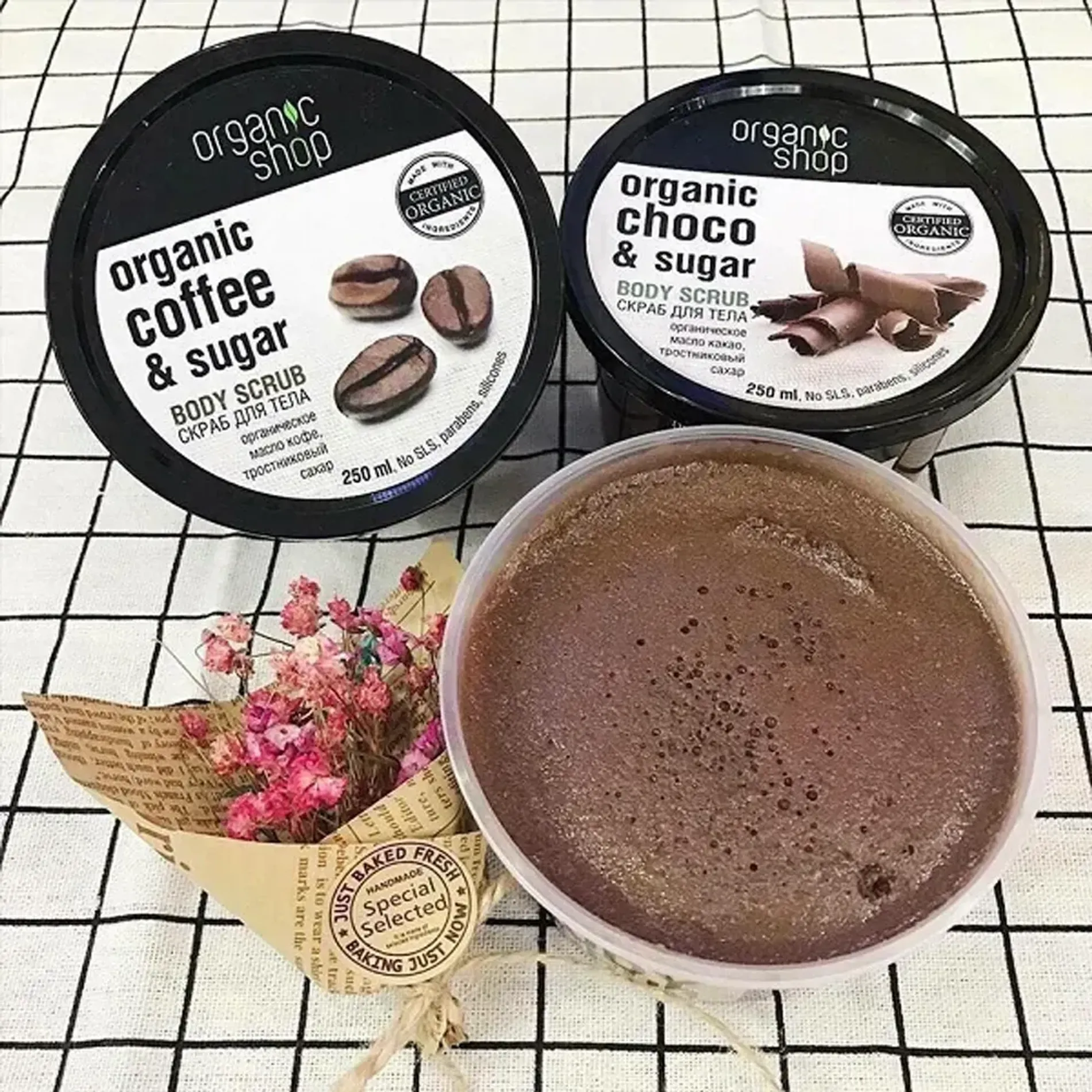 tay-te-bao-chet-toan-than-organic-shop-body-scrub-belgian-chocolate-250g-4