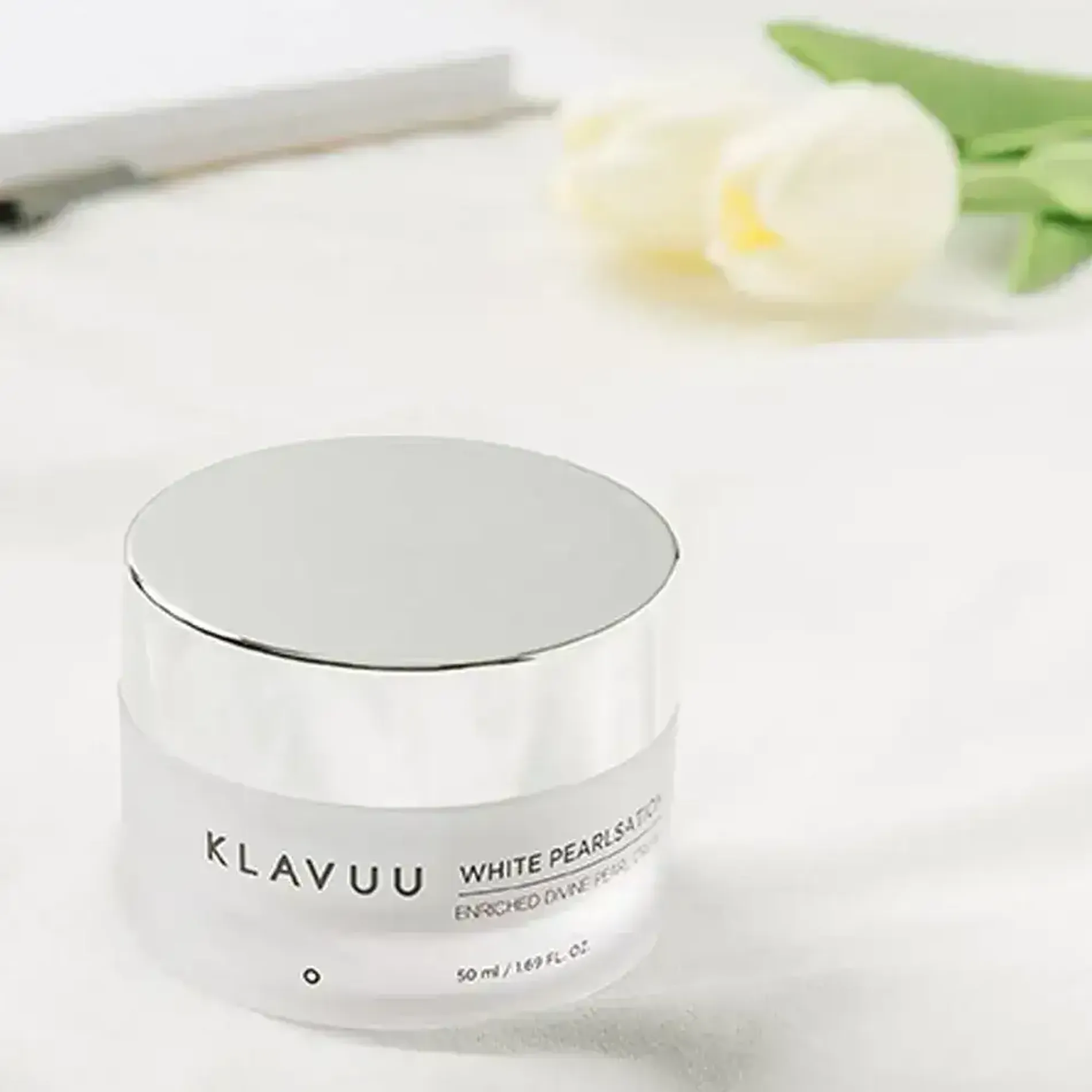 kem-duong-lam-sang-da-klavuu-white-pearlsation-enriched-divine-pearl-cream-50ml-4