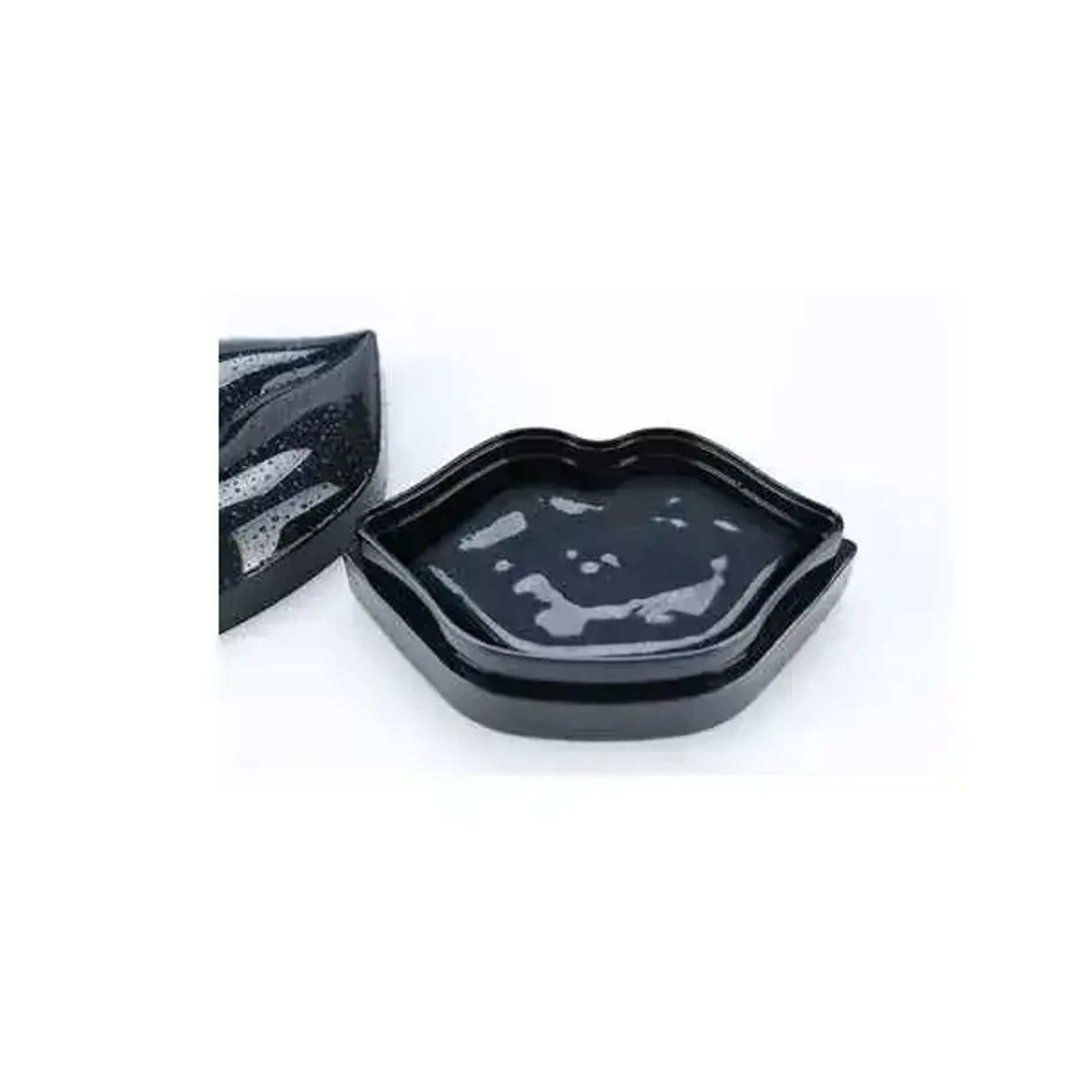 mat-na-moi-kocostar-lip-mask-black-1mask-2