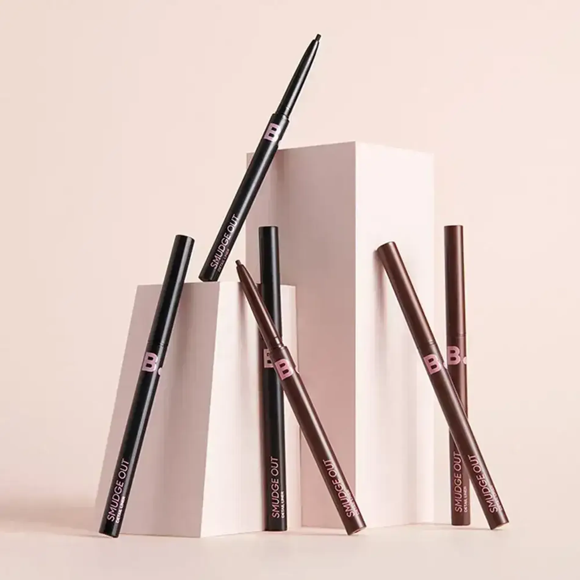 chi-ke-mat-b-by-banila-smudge-out-detail-liner-0-1g-3