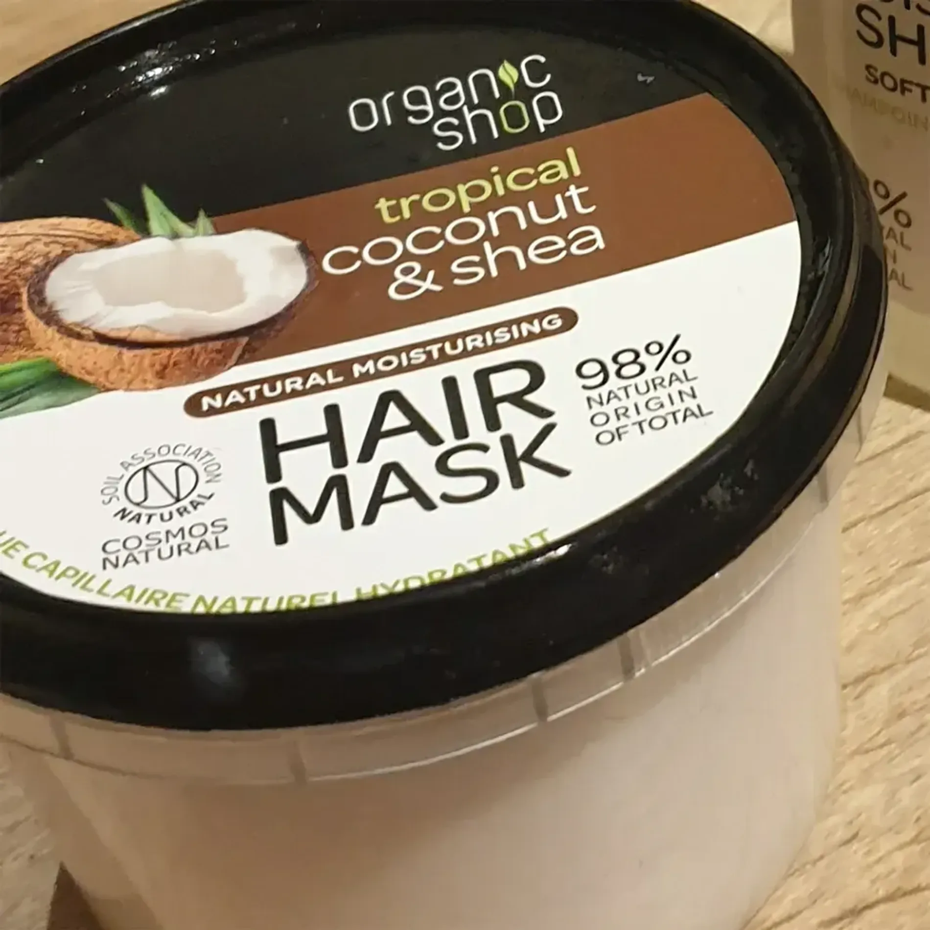 kem-u-toc-chiet-xuat-dua-va-bo-hat-mo-organic-shop-coconut-and-shea-hair-mask-250g-2