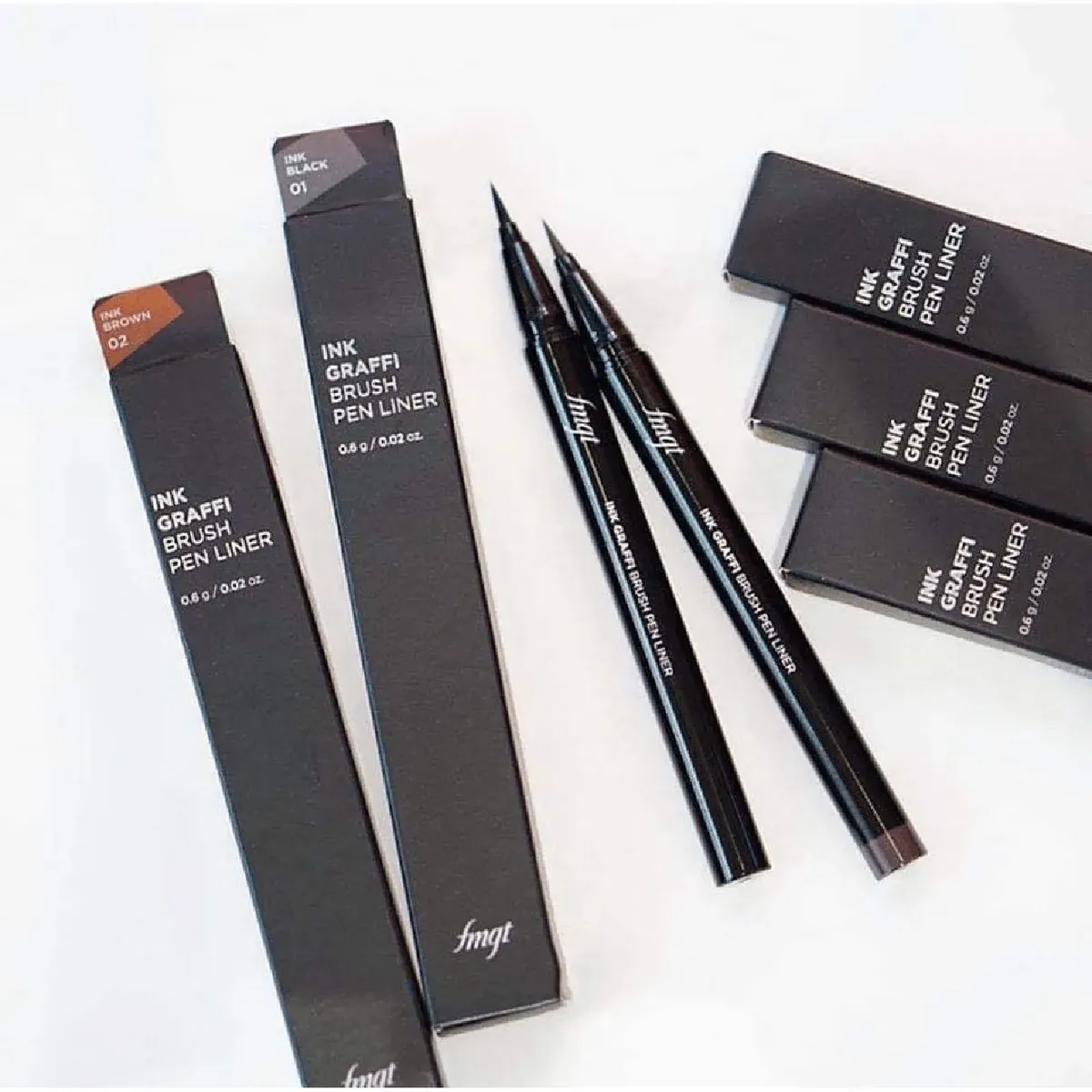 Viền Mắt Dạng Bút THE FACE SHOP Ink Graffi Brush Pen Liner - 01 Ink Black (Màu Đen)