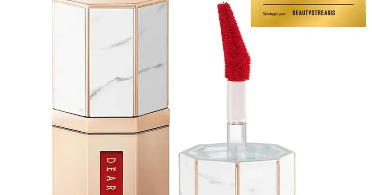 Son Kem Hiệu Ứng Nhung Mịn Dear Dahlia Paradise Dream Velvet Lip Mousse (6.5Ml)