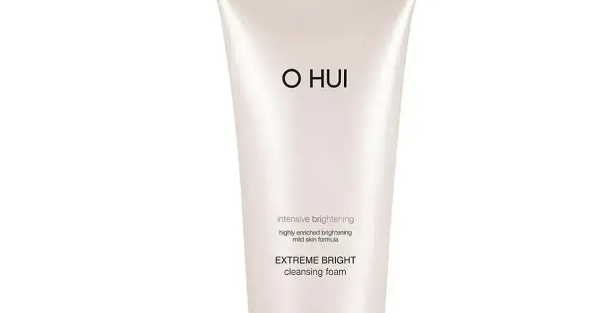 Sữa Rửa Mặt Ohui Làm Sáng Da Extreme Bright Cleansing Foam 160Ml