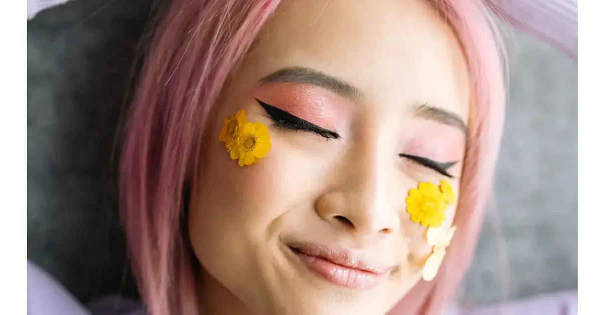 Lộ diện top các màu nhuộm tóc thời thượng 2026 - The Face Shop Chính Hãng