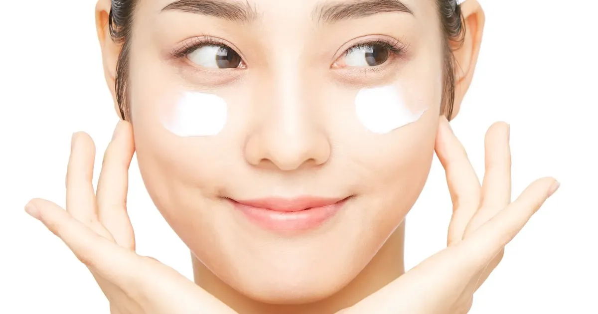9 bí quyết chăm sóc da khỏe đẹp trong độ tuổi 20 - The Face Shop Chính Hãng