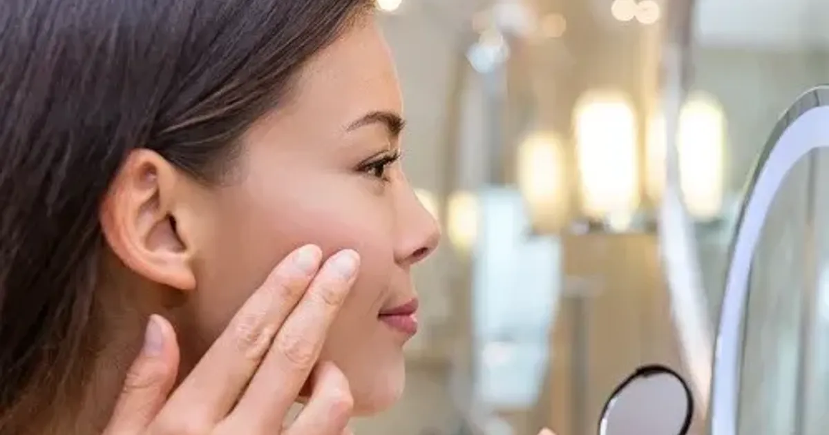 Cách đánh má hồng chuẩn cho từng dáng mặt - The Face Shop Chính Hãng