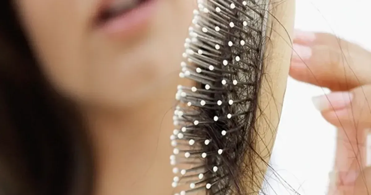 Cách trị rụng tóc tại nhà nhanh nhất là gì?
