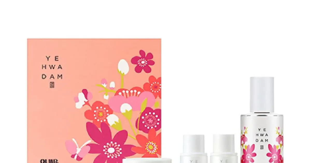 Bộ Dưỡng Yehwadam Làm Sáng Da Jeju Magnolia Pure Brightening Serum Special Set 4pcs