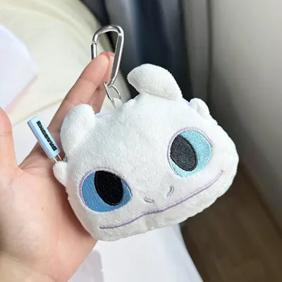 gwp-hop-bao-ve-tai-nghe-the-face-shop-dargons-key-ring-pouch-3