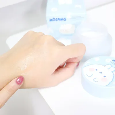 phien-ban-gioi-han-x-molang-kem-duong-thuan-chay-the-face-shop-duong-am-mem-da-alltimate-hyaluronic-squalane-1-cream-molang-50ml-9