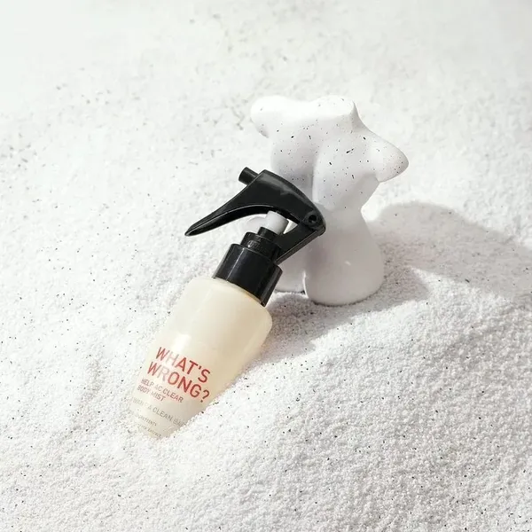 xit-khoang-ngua-mun-lung-frudia-whats-wrong-help-ac-clear-body-mist-150ml-2