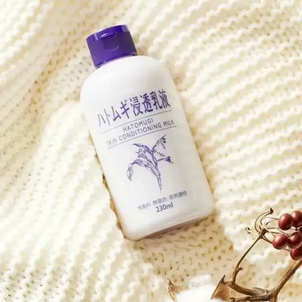 sua-duong-da-hat-y-di-naturie-hatomugi-skin-conditioning-milky-230ml-3