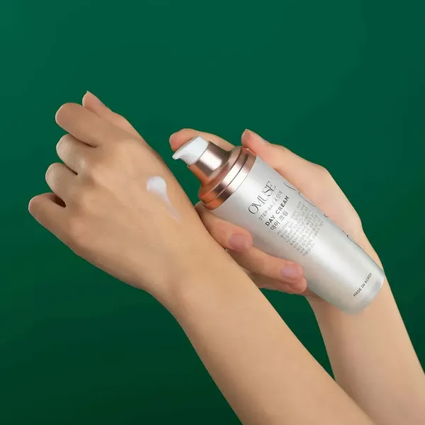 kem-duong-ban-ngay-omuse-2