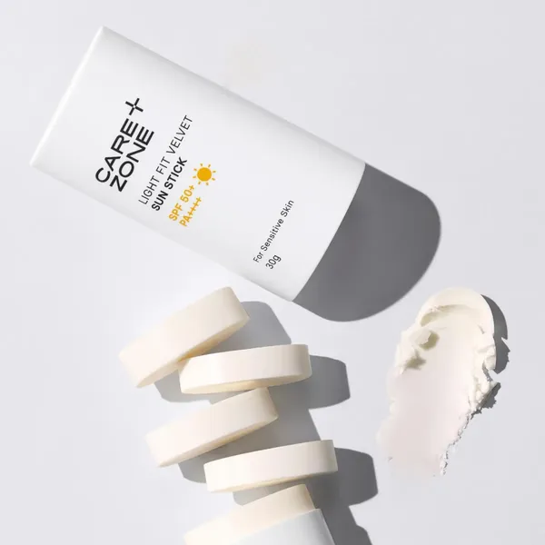 sap-chong-nang-carezone-kiem-dau-rao-min-da-light-fit-velvet-sun-stick-39g-7