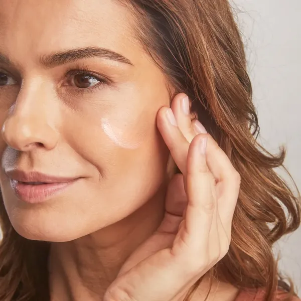 kem-chong-nang-vat-ly-toan-dien-khong-mau-colorescience-total-protection-no-show-spf-50-mineral-sunscreen-50ml-4