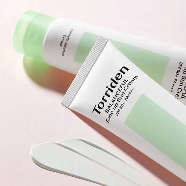 kem-chong-nang-torriden-nang-tong-balanceful-cica-tone-up-sun-cream-60ml-6