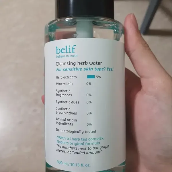 nuoc-tay-trang-thao-moc-lam-sach-sau-belif-cleansing-herb-water-300ml-3
