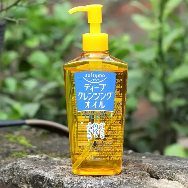 dau-tay-trang-kose-deep-cleansing-oil-2