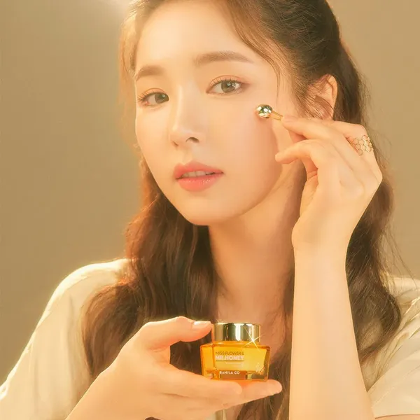 kem-duong-vung-mat-banila-co-cap-am-san-chac-da-miss-flower-mr-honey-propolis-rejuvenating-eye-cream-20ml-6