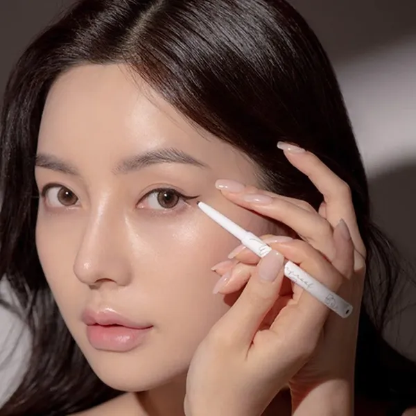 chi-ke-mat-nuoc-lau-troi-bom-wonderproof-gel-slim-eyeliner-01g-5