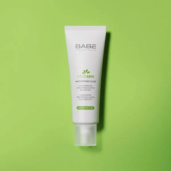 laboratorios-babe-stop-akn-mattifying-moisturiser-50ml-1