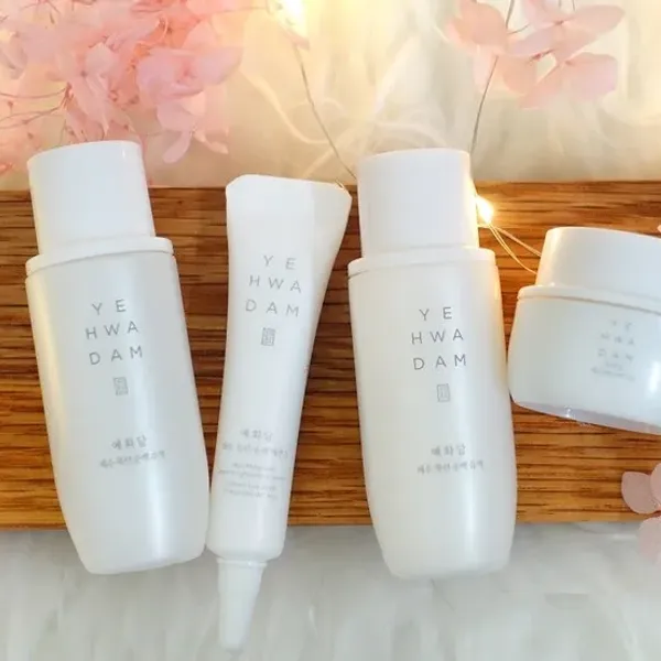 gwp-bo-san-pham-duong-sang-da-the-face-shop-yehwadam-jeju-magnolia-pure-brightening-travel-kit-4pcs-2