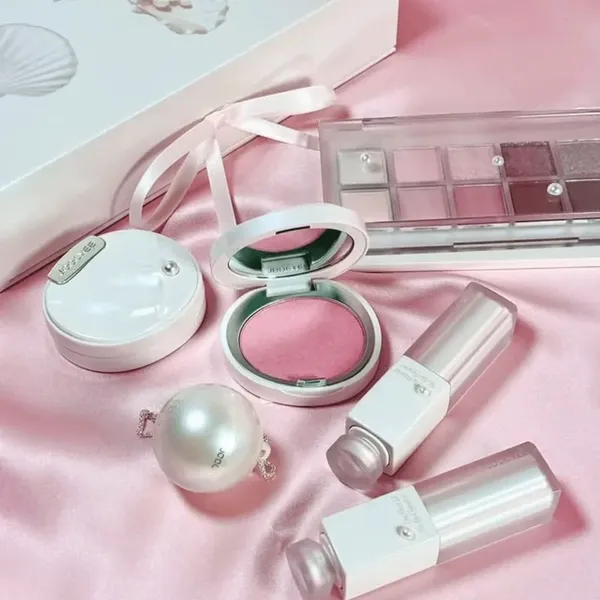 phan-ma-hong-ngoc-trai-joocyee-mong-nhe-tu-nhien-ben-mau-blush-s224-ripple-pink-3