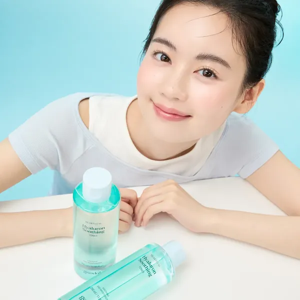 nuoc-can-bang-goodal-lam-diu-va-duong-am-houttuynia-cordata-hyaluron-soothing-toner-350ml-7