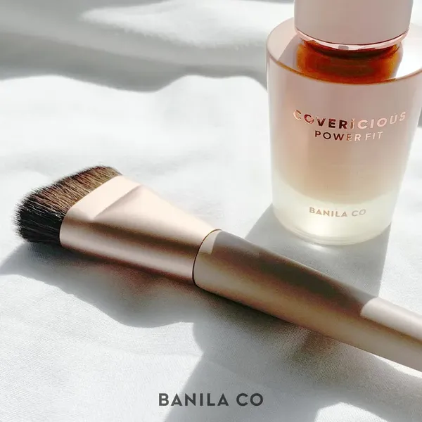 co-danh-nen-banila-co-power-fit-foundation-brush-1pc-4