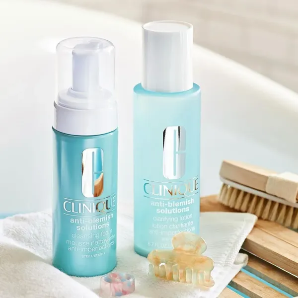 nuoc-thanh-tay-tri-mun-clinique-anti-blemish-solutions-clarifying-lotion-200ml-3