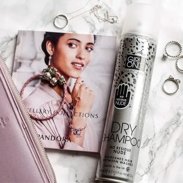 mua-1-tang-1-dau-goi-kho-cho-da-dau-nhay-cam-girlz-only-no-residue-nude-200ml-6