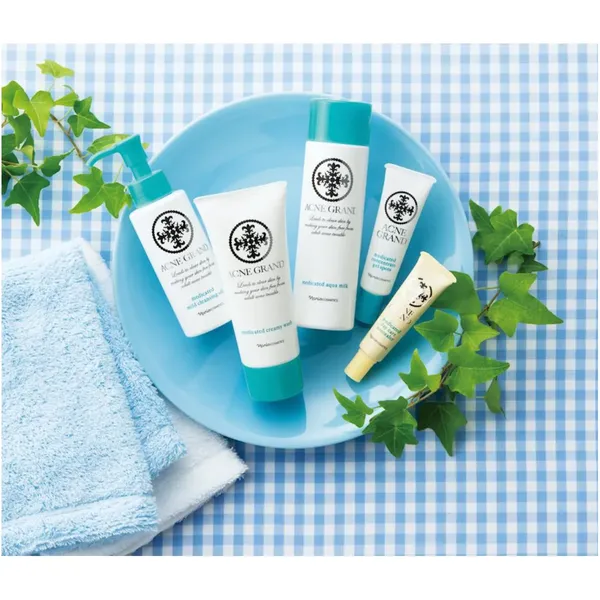 gel-cham-mun-naris-acne-grand-medicated-concentrate-gel-spots-20g-2