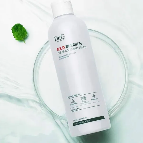 nuoc-hoa-hong-duong-am-diu-da-drg-red-blemish-clear-soothing-toner-300ml-7