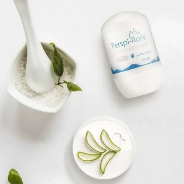 lan-khu-mui-perspi-rock-chiet-xuat-lo-hoi-natural-roll-on-deodorant-50ml-2