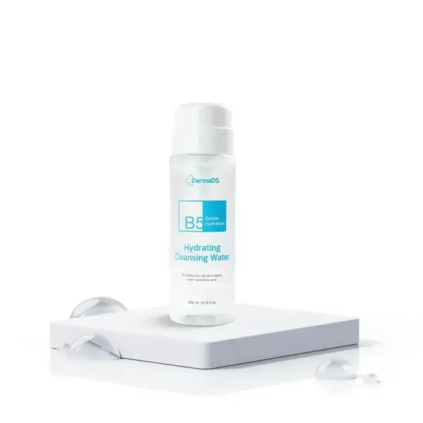 nuoc-tay-trang-duong-am-derma-hydrating-cleansing-water-200ml-2