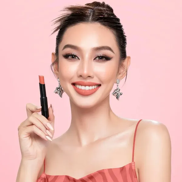 phien-ban-gioi-han-by-thuy-tien-son-thoi-sap-love-m-o-i-matte-liquid-lipstick-3-5g-9