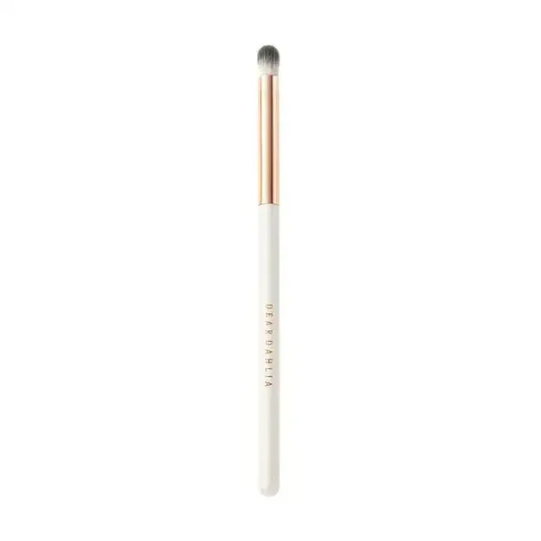co-trang-diem-mat-bang-det-dear-dahlia-brush-153-1