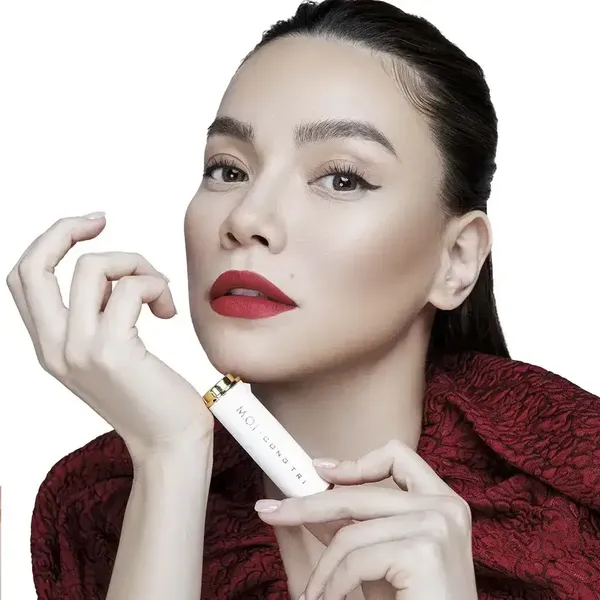 set-2-2-bo-2-son-thoi-m-o-i-x-cong-tri-matte-lipstick-collection-no-4-3-7