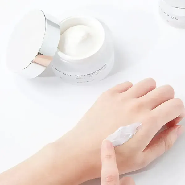kem-duong-lam-sang-da-klavuu-white-pearlsation-enriched-divine-pearl-cream-50ml-5